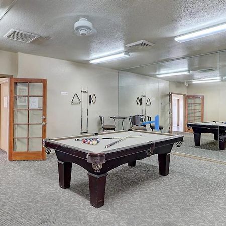 Condo With Heated Pool, Hot Tub, Near Walking Paths Глендейл Екстериор снимка
